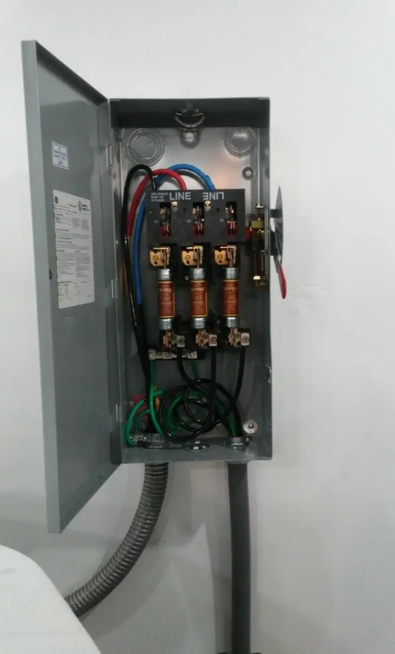 Three-phase disconnect switch installed for Electrical Wiring & Rewiring in Lake Cherokee